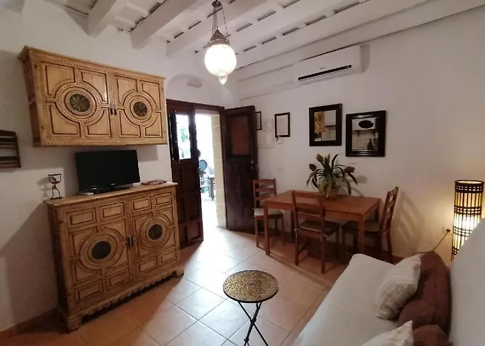 Apartamentos El Patio Andaluz